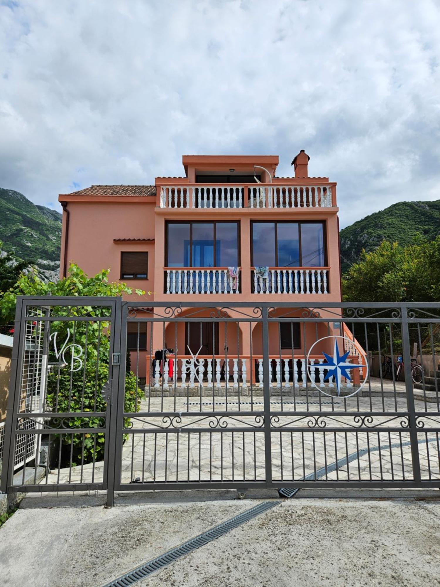 Apartment Vento Di Bocche II Kotor Exteriör bild
